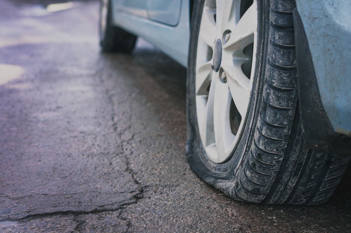 tire that is flat 