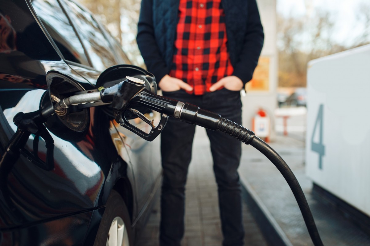 picture of gas nozzle in car